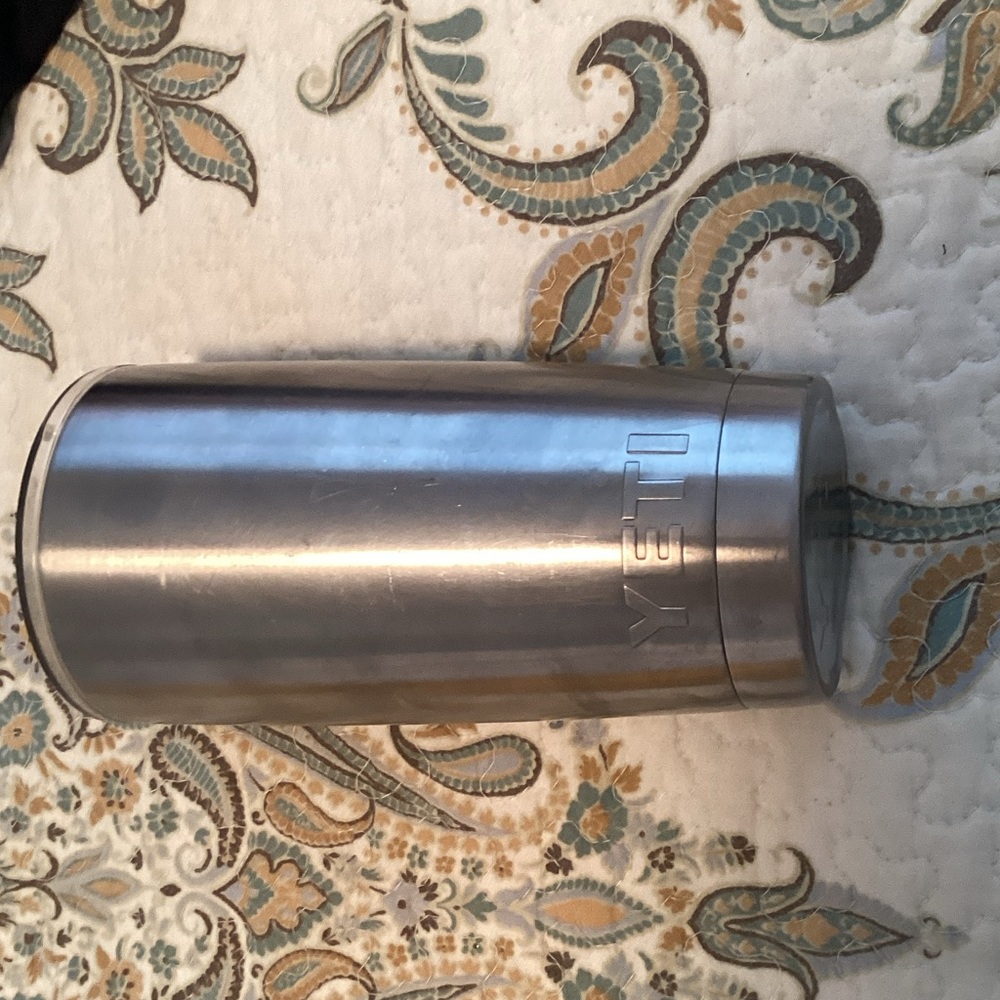 YETI Silver Stainless Steel Tumbler